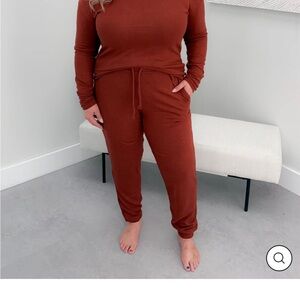 New C'est Moi Red Joggers